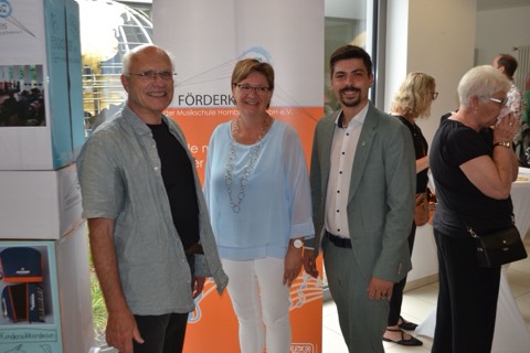 Förderpreisverleihung 2025 durch den Rotary Club Homburg-Saarpfalz — Preisträgerinnen sind Anastasia-Maria Chernyak und Julia Pfitzer